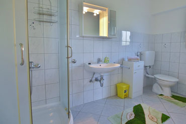 Apartments BALEN * bathroom with shower, free toiletries, towels