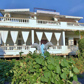 Balconies and terraces with sea view